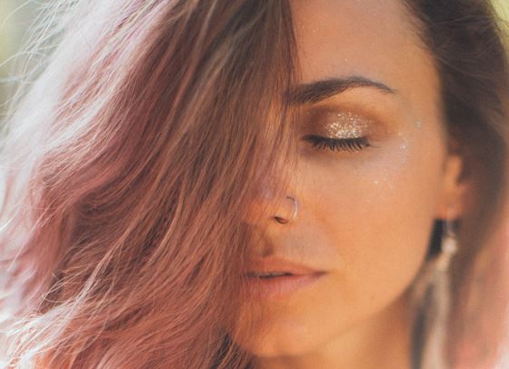 Има малки тайни, с които косата ви да стане дълга и плътна