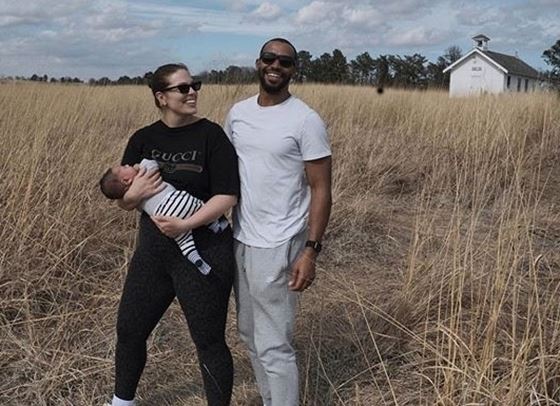 Шокирана, но щастлива, Ашли Греъм очаква близнаци