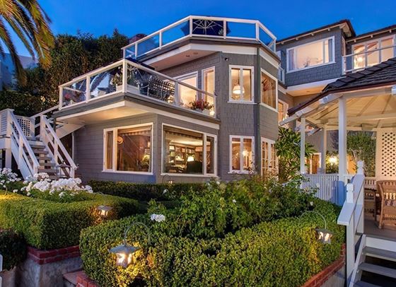 Рене Зелуегър предлага това страхотно имение под наем