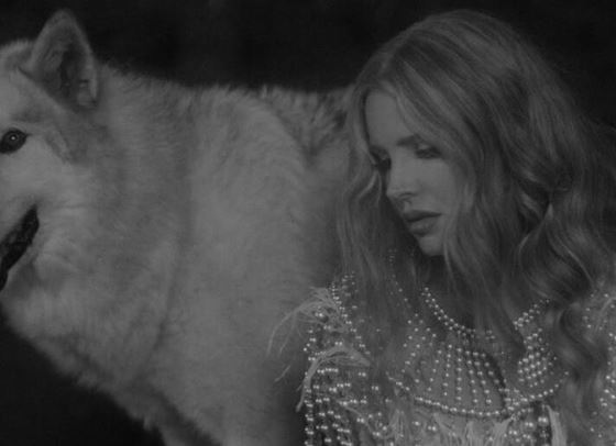 Лана Дел Рей издава нов албум през март