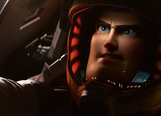 Всеки герой има история в "Баз Светлинна година"