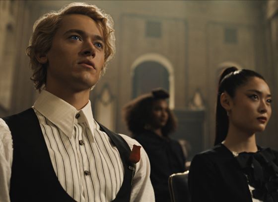 &quot;Игрите на глада&quot; разказва историята на злодея Кориолан Сноу