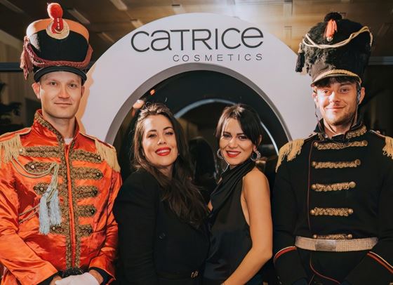 Красотата празнува на вълшебното езеро Блед