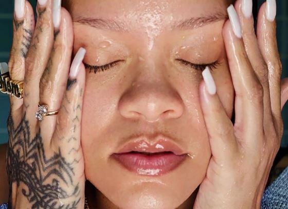 Как се промени beauty рутината на Риана след майчинството