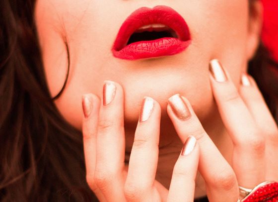 Разкриваме всички тайни на червеното червило