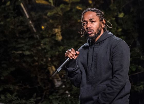 Кендрик Ламар казва, че децата са му помогнали да е по-добър