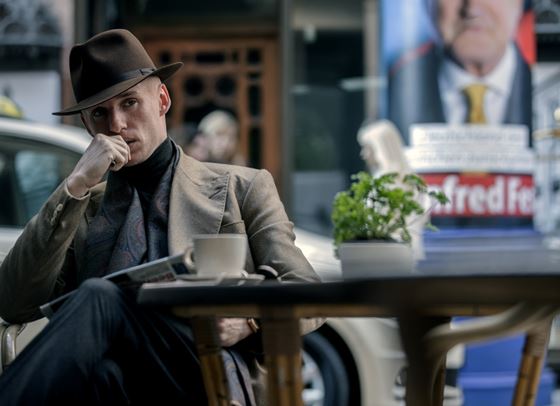 Надникваме в новия сериал с Еди Редмейн - The Day of the Jackal