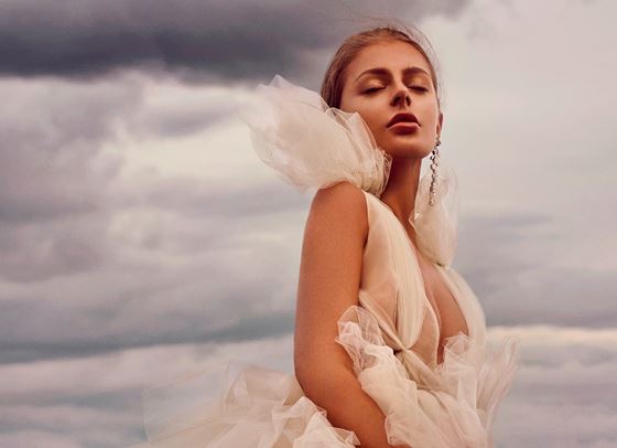 Fashion &amp; beauty from the other POV