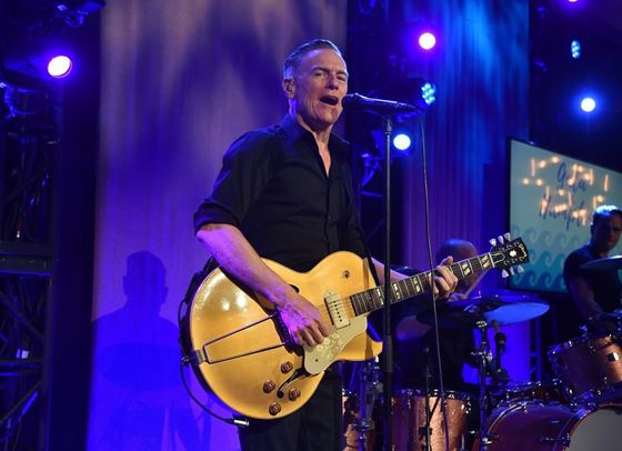 Брайън Адамс с концерт в София