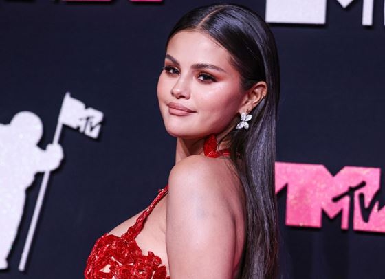 Селена Гомес с драматична промяна във визията