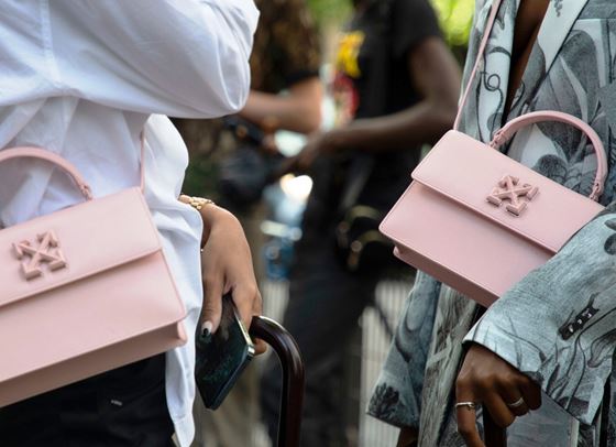 Още street style попадения от улиците на Париж