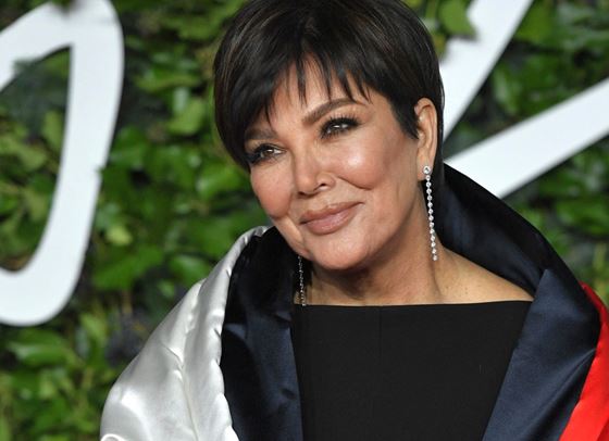 Крис Дженър изпя &quot;Jingle Bells&quot; с Кортни и Травис