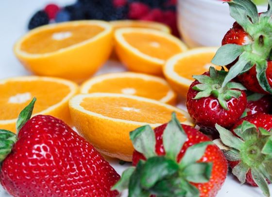 Кои витамини и минерали ще облекчат алергиите ни през лятото?