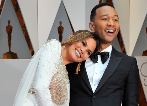 Криси Тейгън за &quot;влакчето на ужасите&quot;, наречено 2020-а