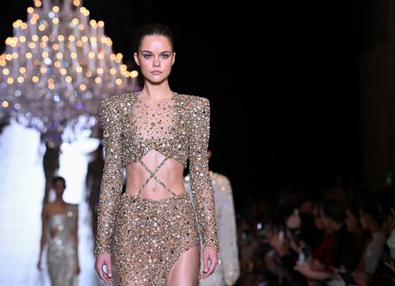 Zuhair Murad ни пренесе в света на приказките с новата си колекция