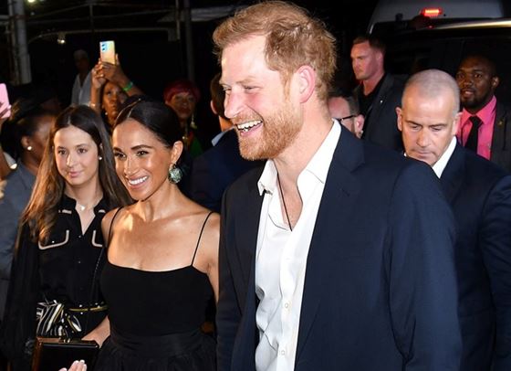 Принц Хари и Меган Маркъл споделиха коледната си картичка