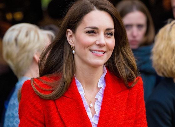 Кейт Мидълтън пристигна в Дания с блейзър за 99.95 лв.