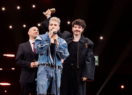 Група &quot;Молец&quot; с платинен албум