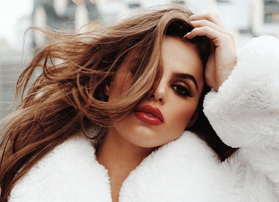 Брукс Нейдър облече IT моделите на новия сезон