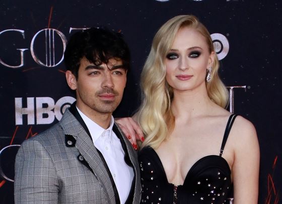 Невероятен обрат в развода на Софи Търнър и Джо Джонас