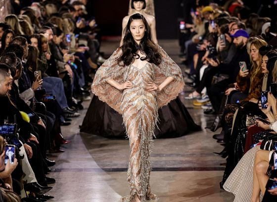 Златото се завръща с Elie Saab и новата колекция SS2026