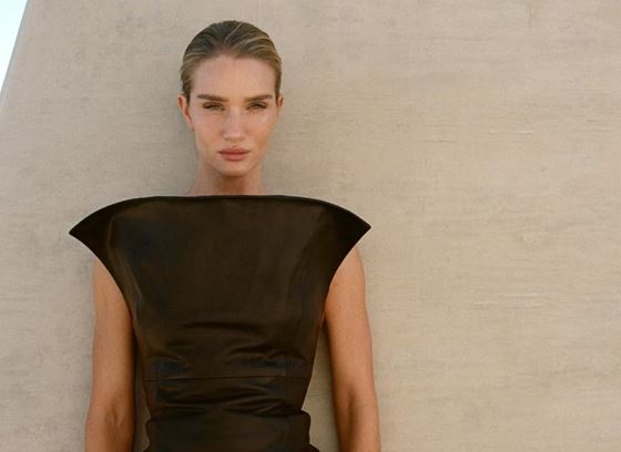 Роузи Хънтингтън-Уайтли е новият моден директор на FWRD