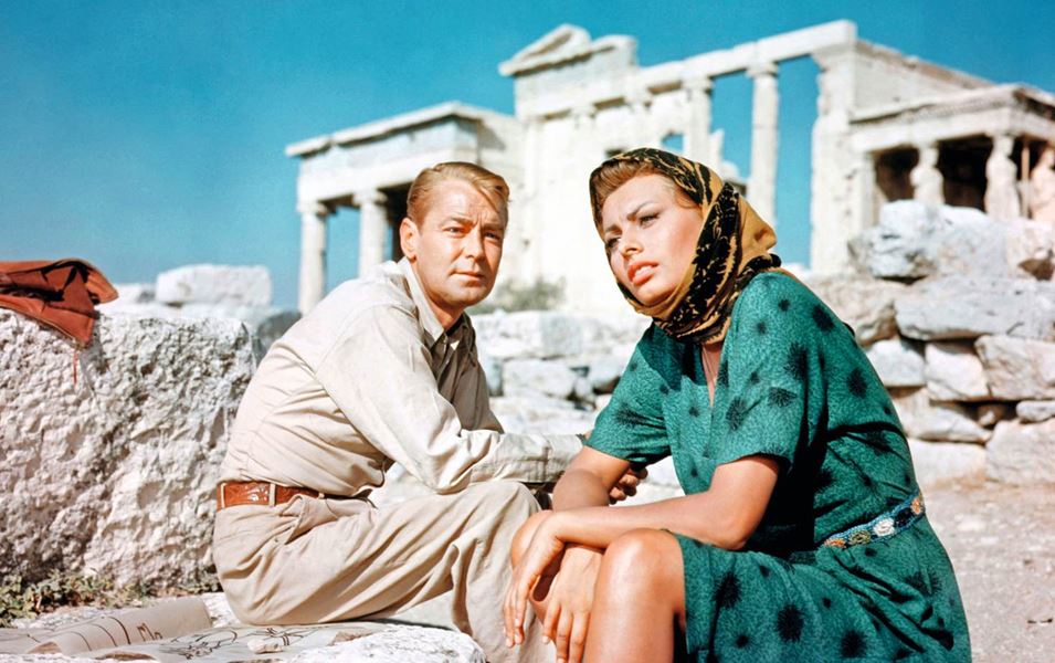 Романтичната лятна афера на звездите и Гърция  не е от вчера